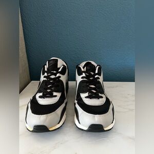 Nike Men’s Air Max